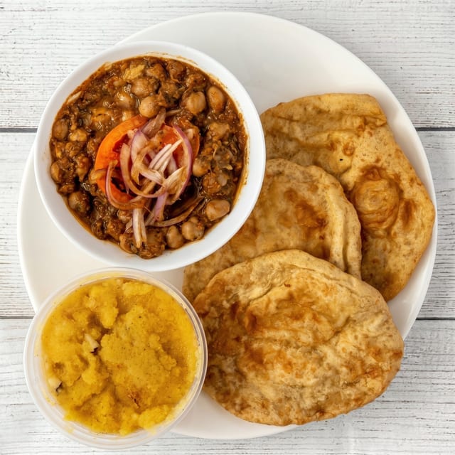 Halwa Puri Chana.
