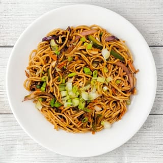 Veg Hakka Noodles